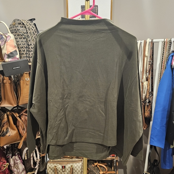 NWT Mockneck Boxy Pullover - Picture 5 of 5